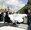 Ющенко відкрив Меморіал пам'яті Героїв Крутів