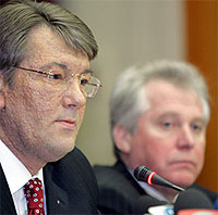 Президент України Віктор Ющенко та Генеральний прокурор Олександр Медведько