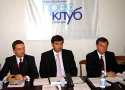 Зліва направо: Гжегош Бучковський, Андрій Оленчик, Богдан Козій