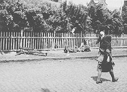 !933 рук. На вулицях Харкова. Фото з архівів НКВС