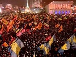Більшовики і опозиція почергово заявили про провокації кримінальників під час Майдану. Того, що буде