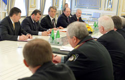 Президент Ющенко провів нараду із силовиками. Про непокору Указу - не йшлося