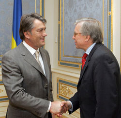 У Києві зустрілися два Президенти: України та ПАРЕ