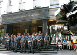 Більшовики прагнули реставрувати в Україні поліцейську диктатуру. Їм завадив Президент