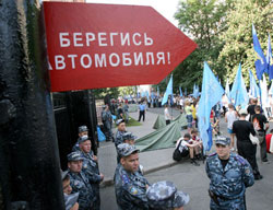 “Наша Україна” натякає більшовикам, що протистояння навколо ГПУ може закінчитися криміналом
