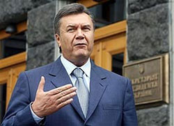 Ціна слова політика. Янукович вже готовий домовлятися із “померанчевою чумою”