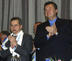 Янукович почув у Президента заклик до універсалів та ширки
