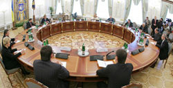 Президент Ющенко хоче швидче провести конституційну реформу