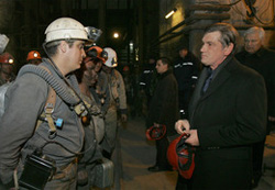 Президент Ющенко хоче знати, чому вибухають шахти