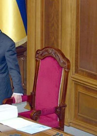 Спікеріада-2. Нардепи знову при своїх, але у вівторок голосуватимуть за Тимошенко