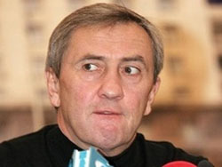 Черновецький тисне на прокуратуру, перешкоджаючи розслідувати кримінальні справи