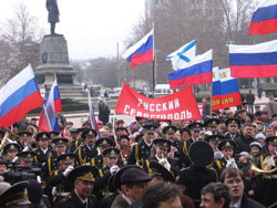Москва активно готує анексію Криму