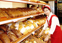 Столичний хлібний монополіст диктує умови: або підвищення цін, або хліб буде дефіцитом