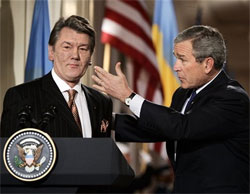 Візит із подвійним дном. Ющенко поїхав до Буша
