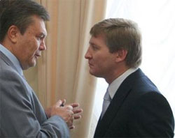 Янукович впевнений, що на підприємствах Ахметова виникнуть борги по зарплатам