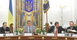 Президент Ющенко ввів ще одну традицію - зустрічатися із нардепами і міністрами НУНС