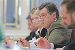 Президет Ющенко сказав Космосу своє “ай, яй, яй!!!”. Вчергове