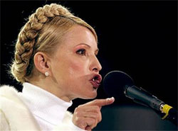 Тимошенко заспокоїла Балогу: відставки не буде