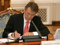 Президент Ющенко не знайшов нічого кращого, ніж тиснути на правосуддя