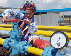 Україна ось-ось отримає газ не з російської труби. Символічно