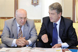 Геніальні фінансисти Ющенко і Стельмах поховали надії на оздоровлення банківської системи
