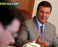 Янукович таємно розповів наближеним журналістам, як боїться Луценка