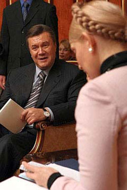 Тимошенко не здивована відмовою Януковича: йому нема що казати