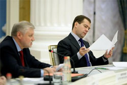 Державотворчі ініціативи Януковича здивували навіть Кремль