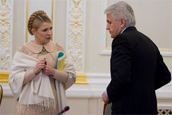 Тимошенко нагадала Литвину хто його обрав на посаду