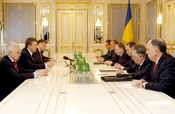 Без умов. Президент Янукович висловився за створення коаліції і формування уряду