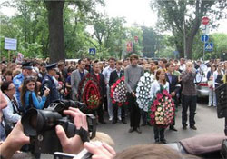 Акція протесту перед будівлею Шевчеківського райвідділу