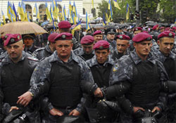У Києві сьогодні знову блокували протестувальників