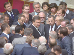 Янукович запровадив феодал-васальні відносини?