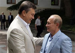 Путін приїхав у Крим чи то на свято ВМФ РФ, чи то навідати Януковича