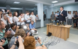 Президент Янукович вважає прямий відхід від його програми - маленькими недоліками