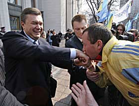 Журналісти склали рейтинг підлабузників Януковича