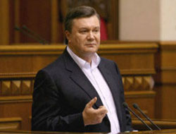 Президент Янукович хоче від однопартійців неможливого - чесних виборів
