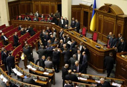 Парламент у блокаді: більшовики намагалися киданути опозицію