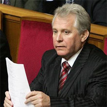 Медведько вимагає від усіх силовиків шукати, куди Тимошенко поділа гроші
