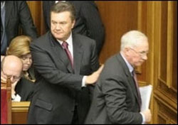 Янукович назвав неприпустимими тарифи ЖКГ від Азарова