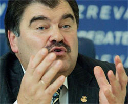Нардеп Бондаренко вважає, що влада перетворить вибори у столиці на фікцію