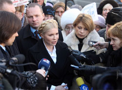 Тимошенко подасть у ГПУ заяву про скоєння злочину