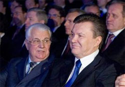 Кравчук побачив, як влада відгризла ноги Януковичу