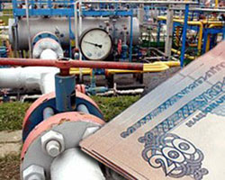 Азарову підрахували вартість транзиту російського газу