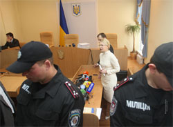 Суддя Кіреєв видалив Тимошенко з зали суду