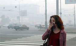 Літо. Москву знову почало затягувати їдким димом