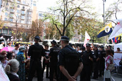 Влада забороняє українцям у День незалежності мирні акції
