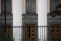 Томенко попросив Попова звільнити площу Конституції від парканів