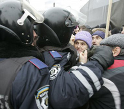 Захист Тимошенко заявив клопотання про відвід судді