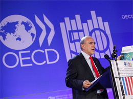 Доповідь OECD: Україна є найкорумпованішою країною в Європі і не бореться з цим	